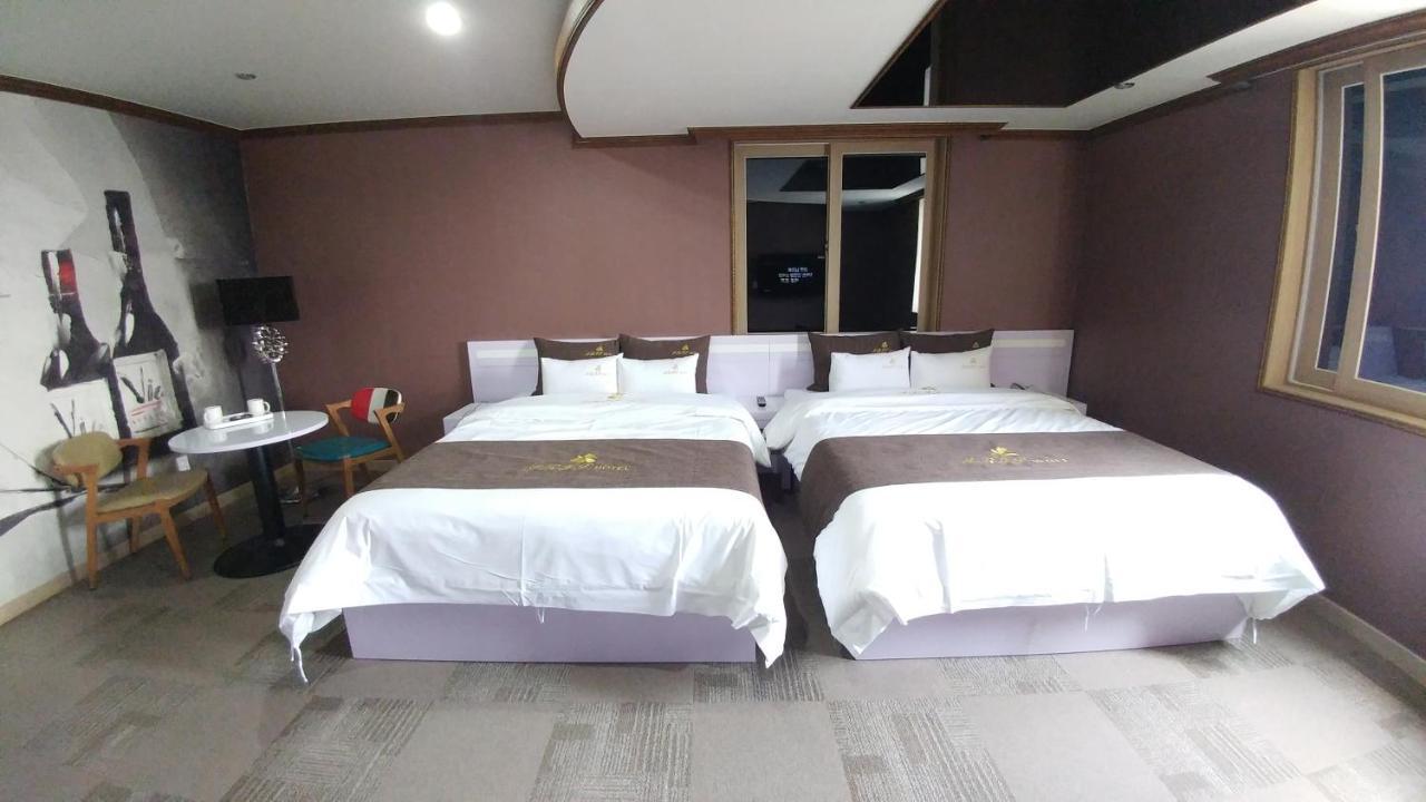 Iris Hotel Seosan Exterior photo